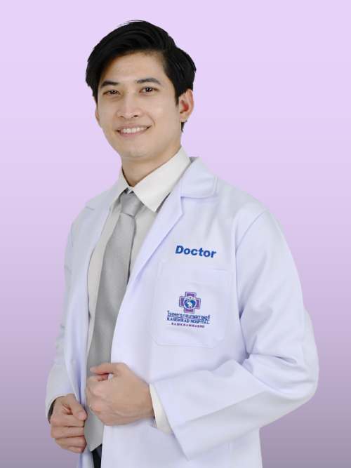 นายแพทย์กรวิชญ์ กิติศรีรุ่งเรือง