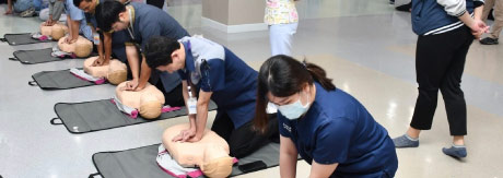จัดโครงการพัฒนาความรู้หลักสูตรการช่วยชีวิตขั้นพื้นฐาน(Basic Life Support หรือ BLS) สำหรับแพทย์ พยาบาล และเจ้าหน้าที่